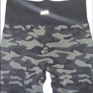 Cool & Comfy VS PINK Leggings